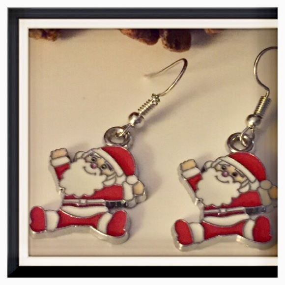 🆕🎅🏻Jolly Santa Earrings - Picture 2 of 3